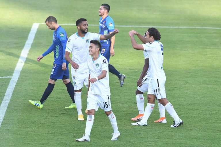 Comunicaciones vence a Santa Luc??a Cotzumalguapa
