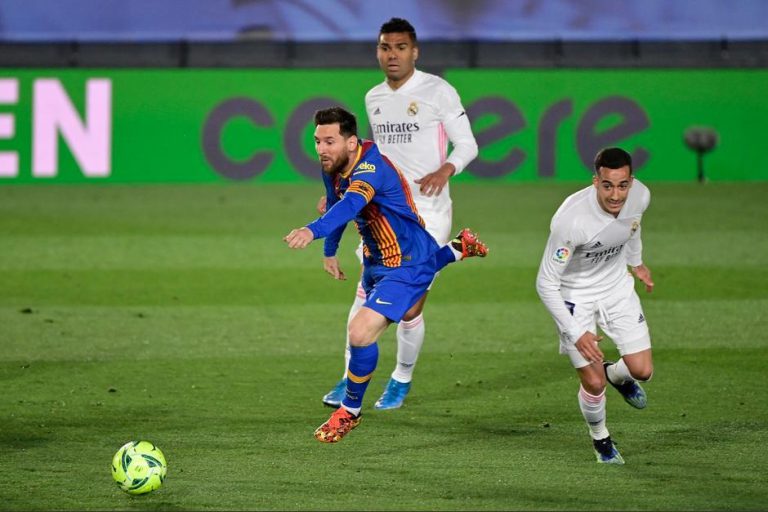 Real Madrid se impone al Barcelona y sue??a con LaLiga