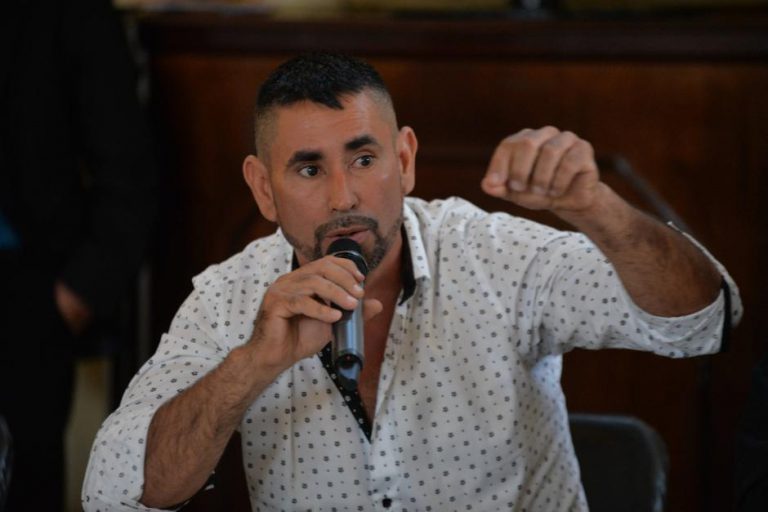 “Vos eras el que disparaba”, increpa “Tres Kiebres” a vecino de Ipala
