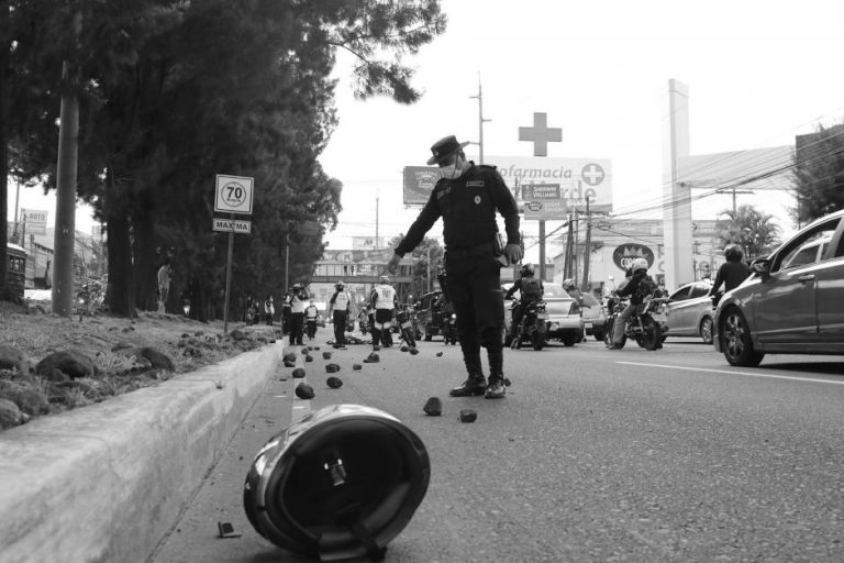 Repartidor muri?? atropellado por un piloto ebrio en la Roosevelt