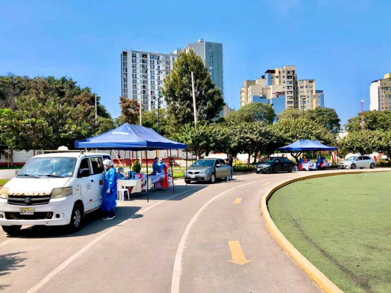 Reportan asalto armado en centro de vacunaci??n Campo Marte