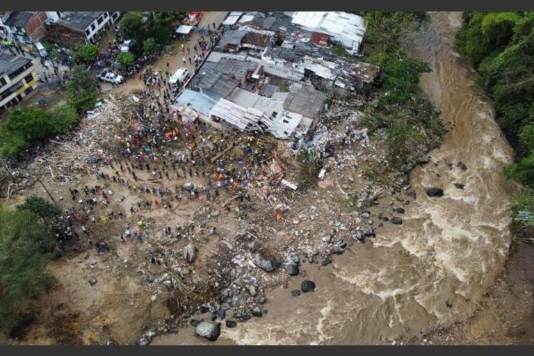 Tragedia en Colombia: deslave provoca la muerte de m??s de una decena de personas