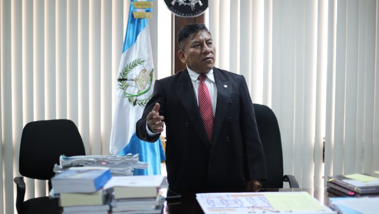 CSJ le retira inmunidad al juez Pablo Xitumul y falla a favor del magistrado Ranulfo Rafael Rojas