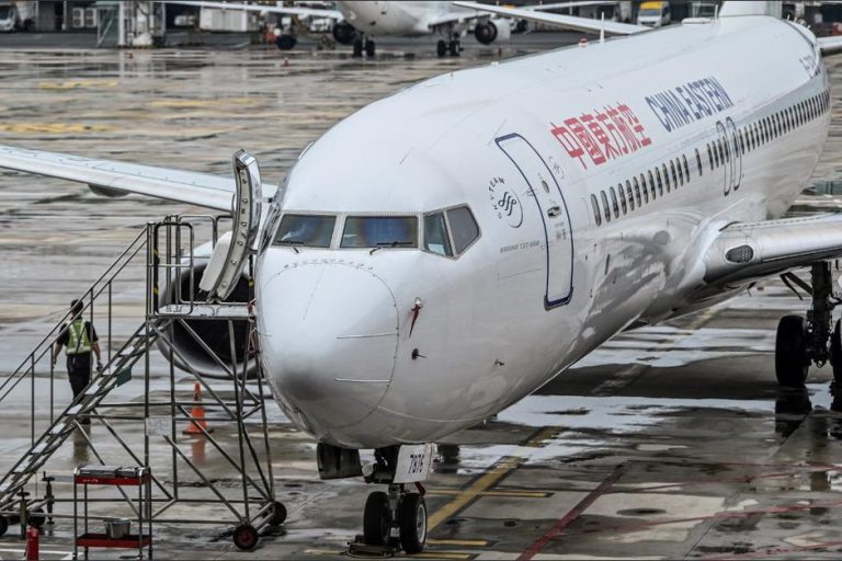 Se desploman las acciones de Boeing tras el accidente a??reo en China